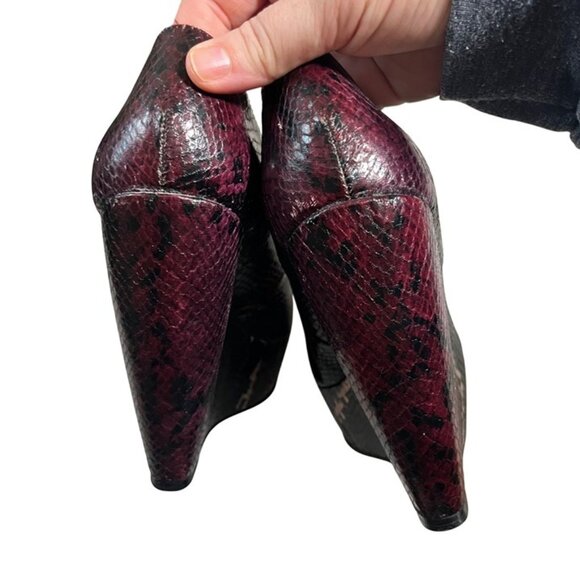 Aldo heels women's 36 US 6 purple leather snake skin platform wedge heels - Picture 4 of 10